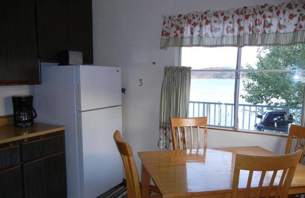 Blue Fish Cove Resort Clearlake Oaks エクステリア 写真