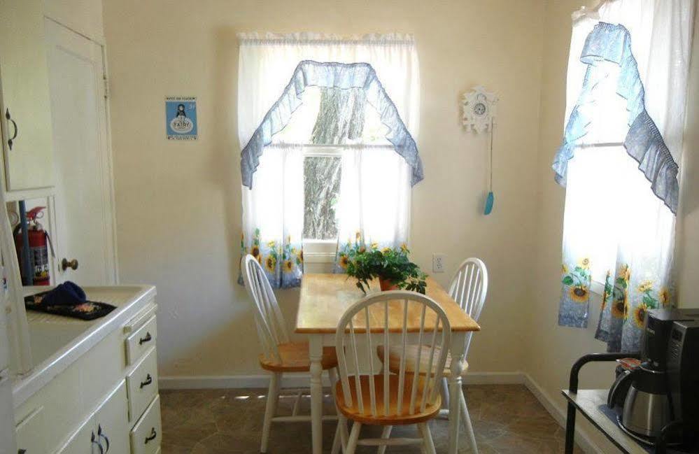 Blue Fish Cove Resort Clearlake Oaks エクステリア 写真