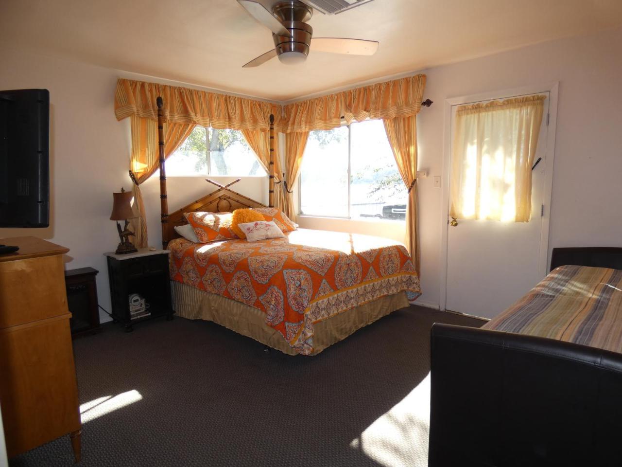 Blue Fish Cove Resort Clearlake Oaks エクステリア 写真